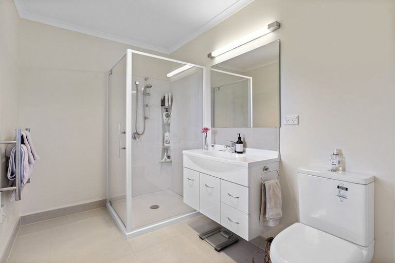 Photo of property in 8 Camellia Lane, Carterton, 5713