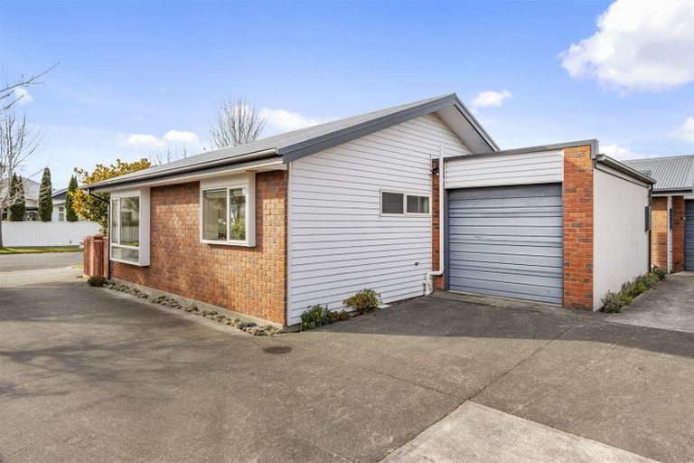 Photo of property in 1/26 Meadow Street, Papanui, Christchurch, 8052