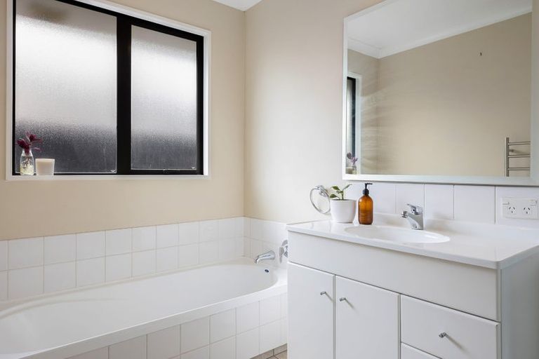 Photo of property in 100 Courtenay Drive, Kaiapoi, 7630