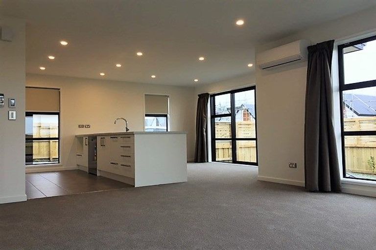 Photo of property in 8 Berg Way, Belfast, Christchurch, 8051