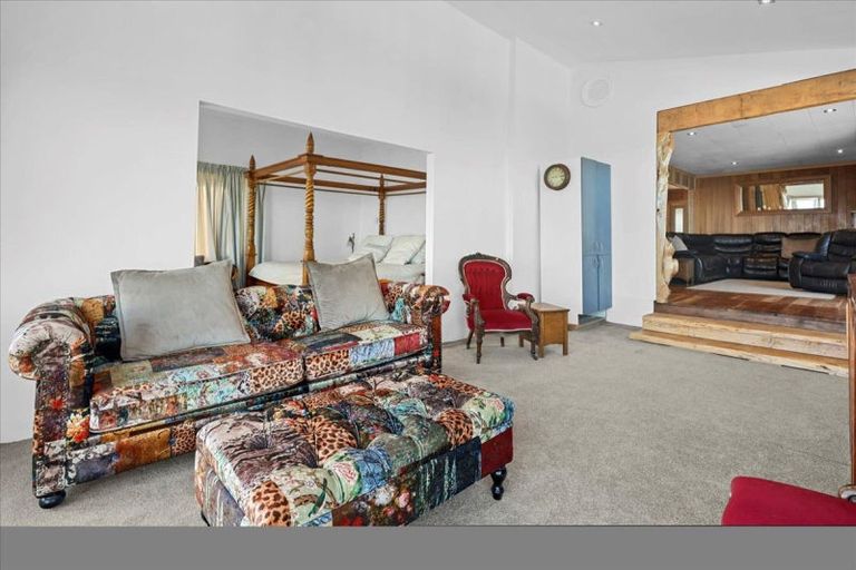 Photo of property in 8 Point Road, Mokau, 4376