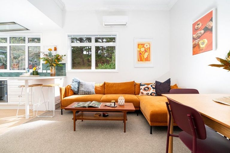 Photo of property in 15 Duppa Street, Berhampore, Wellington, 6023
