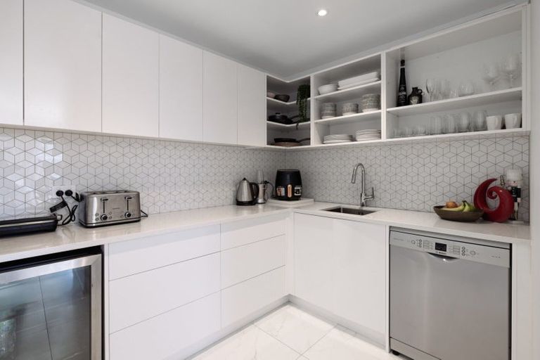 Photo of property in 4 Otira Close, Papamoa Beach, Papamoa, 3118