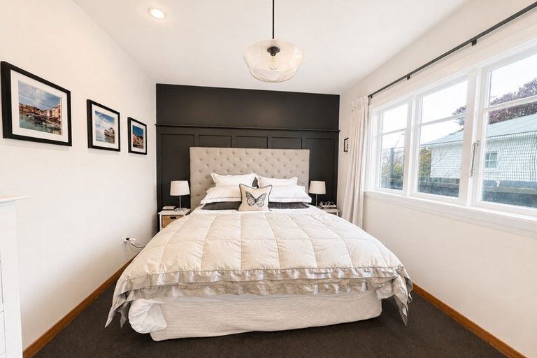 Photo of property in 20 Aorangi Road, Bryndwr, Christchurch, 8053
