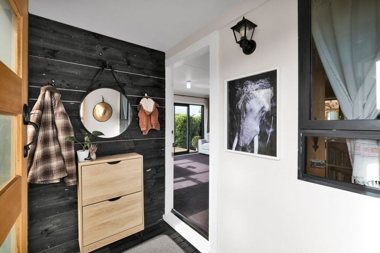 Photo of property in 16 Ponderosa Place, Opunake, 4616