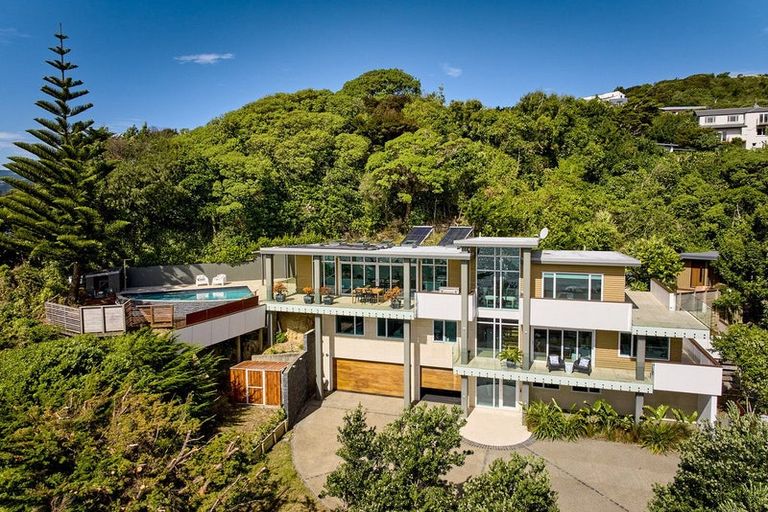 Photo of property in 300b Paremata Road, Whitby, Porirua, 5381