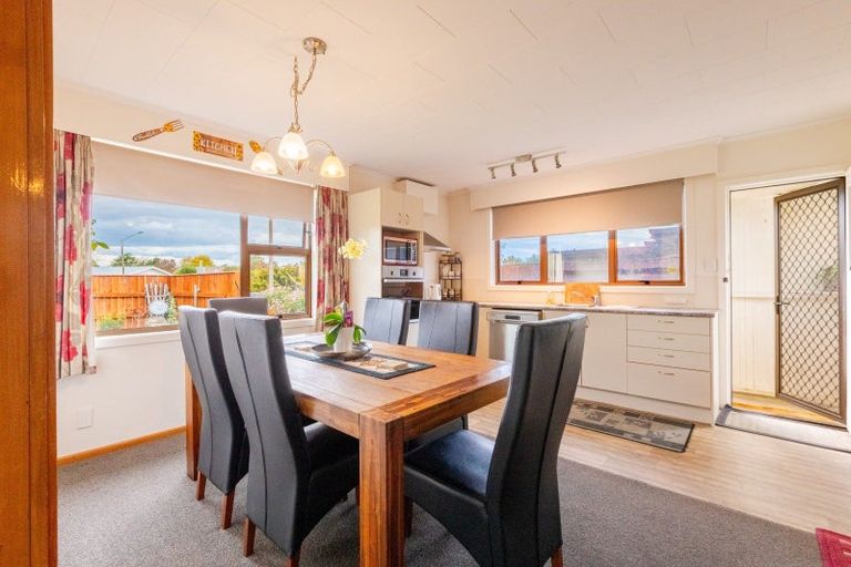 Photo of property in 27 Norwich Crescent, Tamatea, Napier, 4112