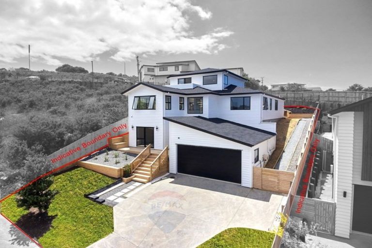 Photo of property in 30 Ascension Crescent, Orewa, 0931