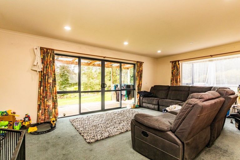 Photo of property in 6 Magee Road, Dipton, 9791