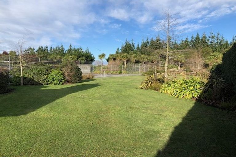 Photo of property in 8 Rossington Drive, West Melton, 7618