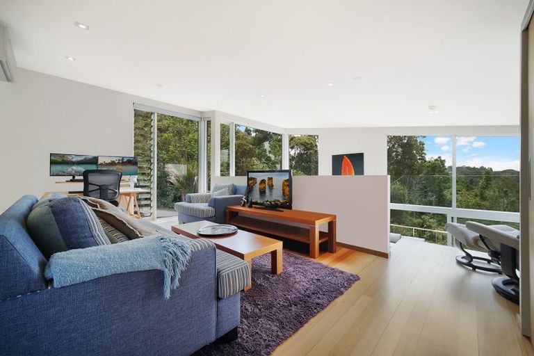 Photo of property in 50 Paturoa Road, Titirangi, Auckland, 0604