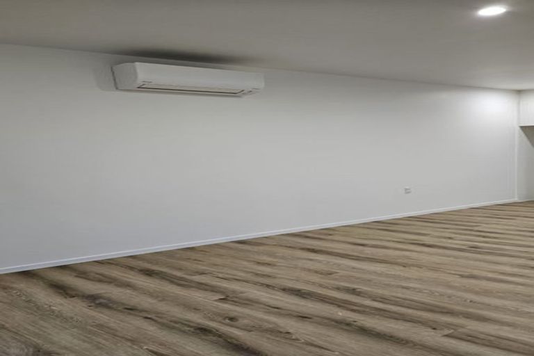 Photo of property in 13 Deanna Drive, West Harbour, Auckland, 0618