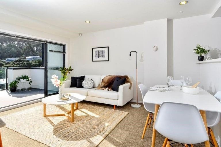 Photo of property in 19 Akeake Lane, Manurewa, Auckland, 2102