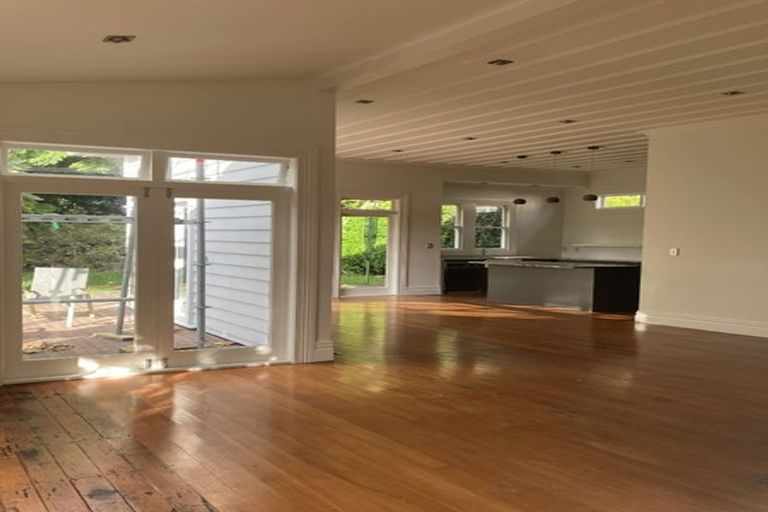 Photo of property in 74 Esplanade Road, Mount Eden, Auckland, 1024
