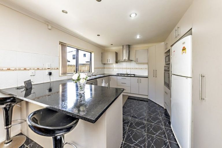 Photo of property in 16a Freyberg Avenue, Papatoetoe, Auckland, 2104