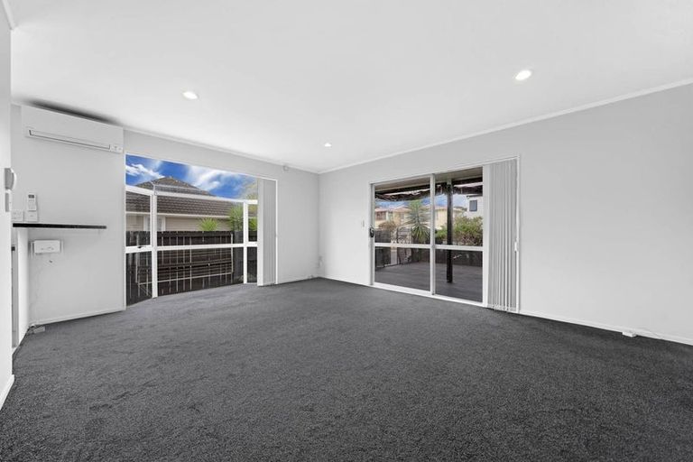 Photo of property in 20a Nogat Avenue, Papatoetoe, Auckland, 2024