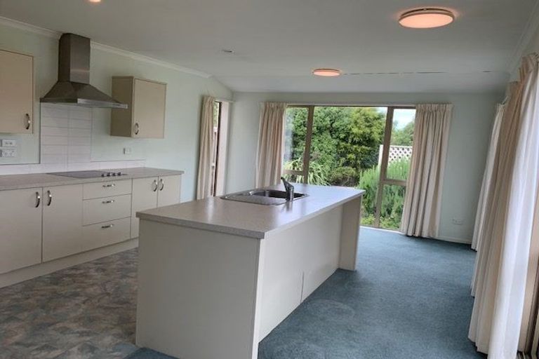 Photo of property in Sanctuary Villas, 5/294 Mairehau Road, Burwood, Christchurch, 8083