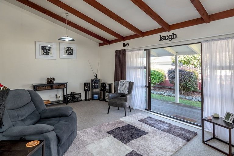 Photo of property in 5b Clifton Avenue, Carterton, 5713