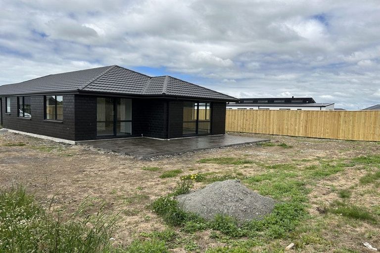 Photo of property in 77 Northmoor Boulevard, Rolleston, 7615