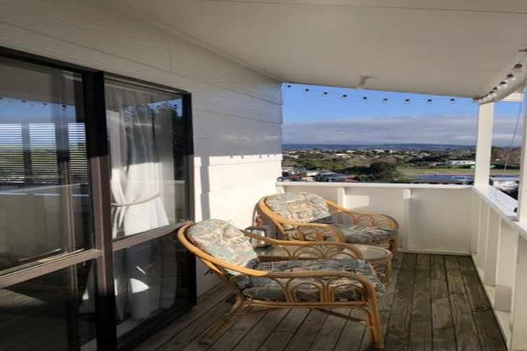 Photo of property in 18 Pelorus Street, Welcome Bay, Tauranga, 3112