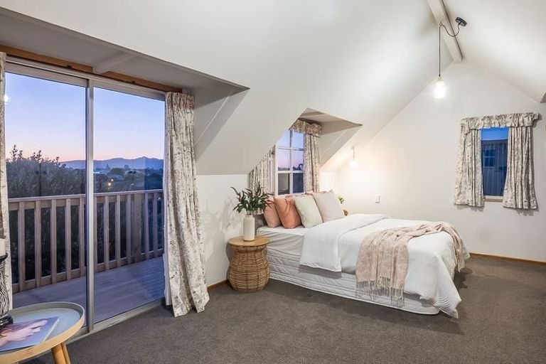 Photo of property in 4 Gavin Road, Raumati Beach, Paraparaumu, 5032