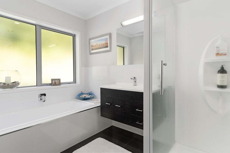 Photo of property in 32 Westview Place, Tauriko, Tauranga, 3110