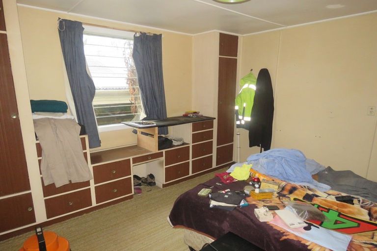 Photo of property in 19 Fonblanque Street, Westport, 7825