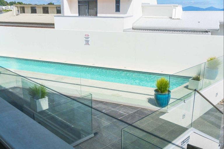 Photo of property in 225 Lake Terrace, Waipahihi, Taupo, 3330