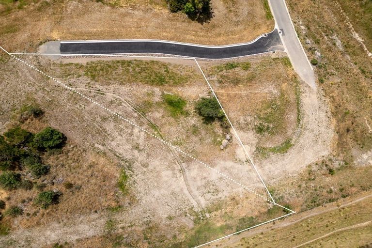 Photo of property in 10 Ararat Lane, Clifton, 8081