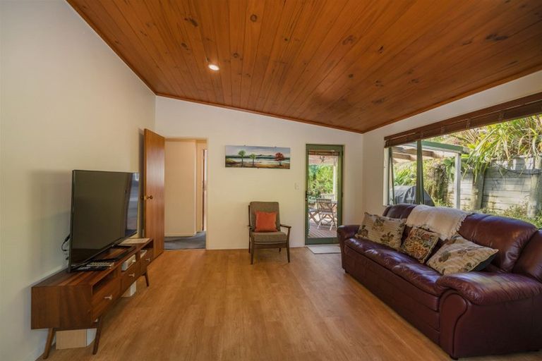 Photo of property in 4 Tairua Terrace, Tairua, 3508