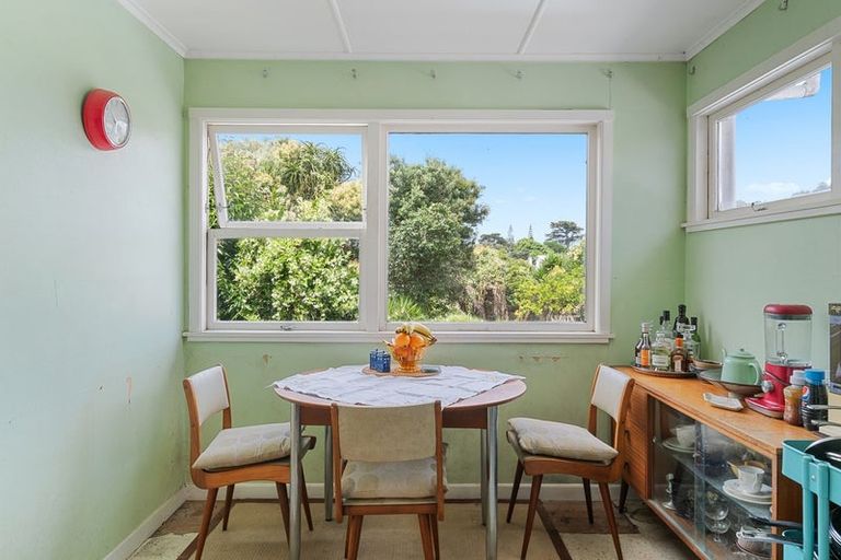 Photo of property in 30 Mcleod Road, Weymouth, Auckland, 2103