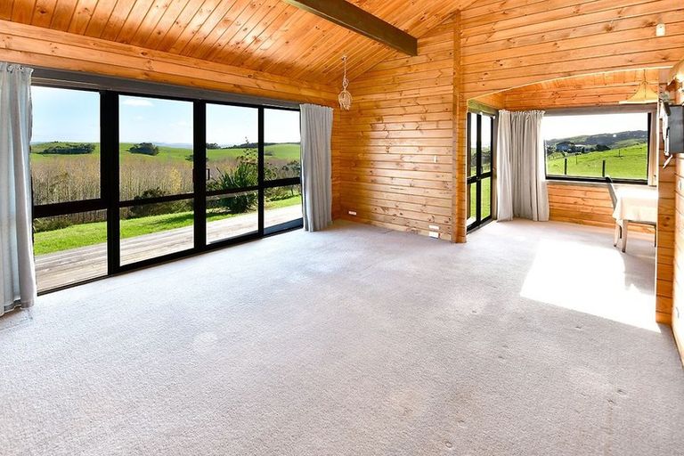 Photo of property in 3020 Kaipara Coast Highway, Glorit, Warkworth, 0984