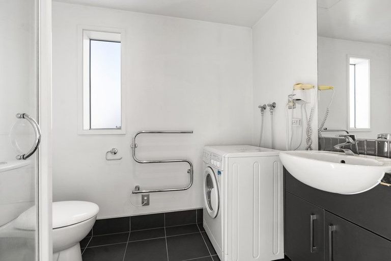 Photo of property in 2104/74 Albert Street, Auckland Central, Auckland, 1010