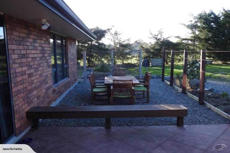 Photo of property in 339 Stoney Creek Road, Kelvin Grove, Palmerston North, 4470