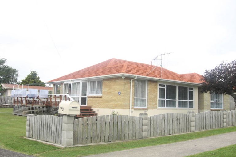 Photo of property in 70 Cameron Road, Te Puke, 3119