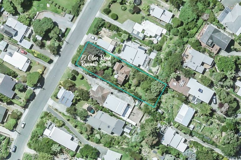 Photo of property in 72 Glen Road, Raumati South, Paraparaumu, 5032