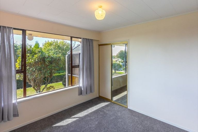 Photo of property in 6 Leatham Avenue, Strandon, New Plymouth, 4312