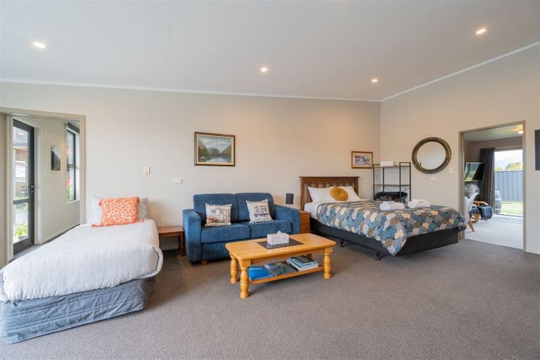 Photo of property in 21 Pop Andrew Drive, Te Anau, 9600