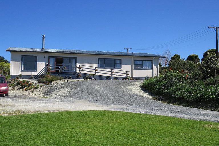 Photo of property in 600 Pahi Road, Pahi, Paparoa, 0571
