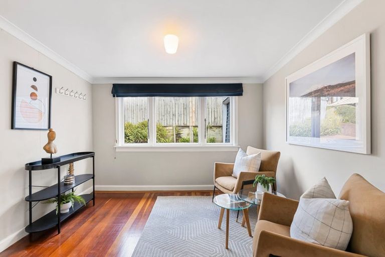 Photo of property in 1/20 Zion Road, Birkenhead, Auckland, 0626