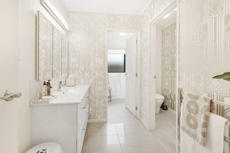 Photo of property in 6 Munro Place, Flagstaff, Hamilton, 3210