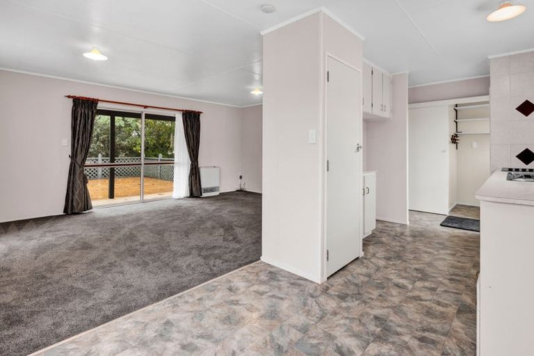 Photo of property in 22 Karaka Street, Inglewood, 4330