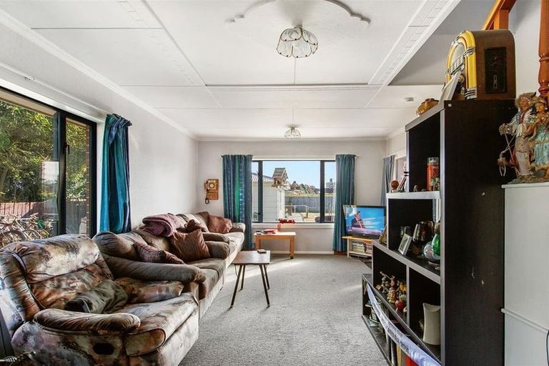 Photo of property in 8 Massey Street, Waimate, 7924