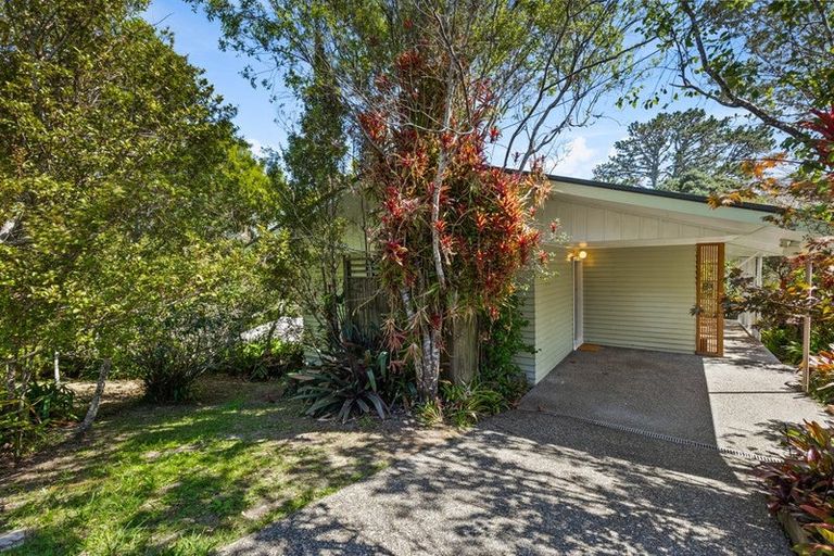 Photo of property in 81 Park Rise, Campbells Bay, Auckland, 0630