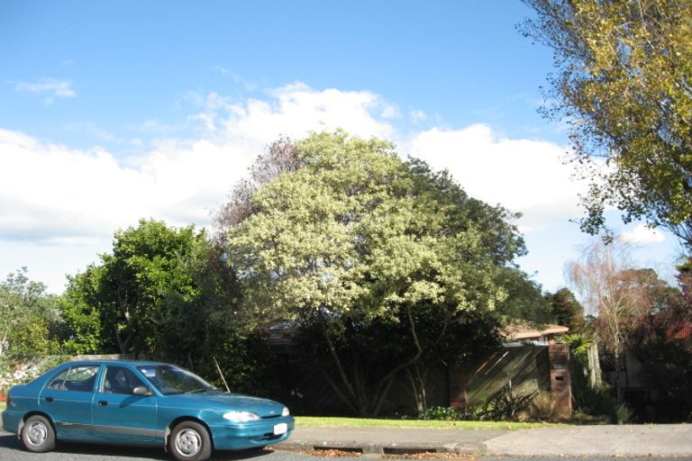Photo of property in 188 Bleakhouse Road, Mellons Bay, Auckland, 2014