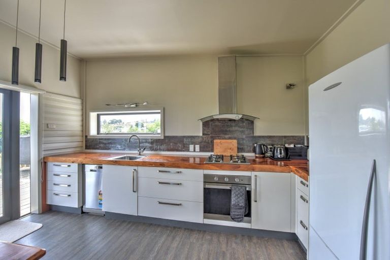 Photo of property in 24 Walker Street, East Gore, Gore, 9710