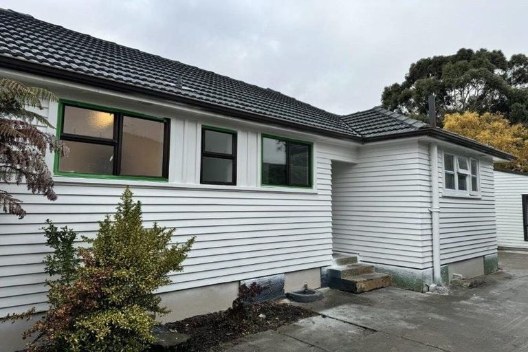 Photo of property in 42 Auburn Avenue, Upper Riccarton, Christchurch, 8041