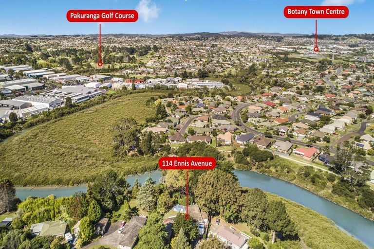 Photo of property in 114 Ennis Avenue, Pakuranga Heights, Auckland, 2010