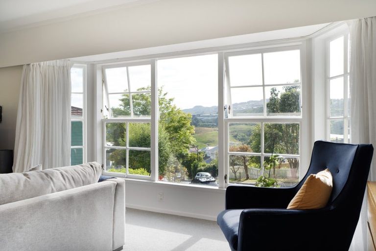 Photo of property in 14 Dormar Place, Churton Park, Wellington, 6037