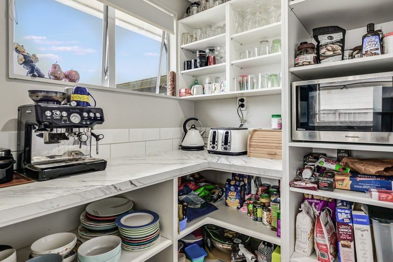 Photo of property in 12 Lansdowne Crescent, Glenview, Hamilton, 3206